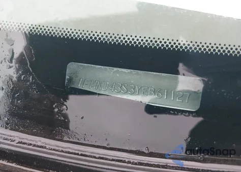 2000 Ford Excursion Limited from USA, damaged, VIN 1FMNU43S3YEB61127